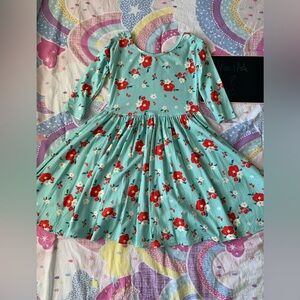 Vivie & Ash Christmas Dress